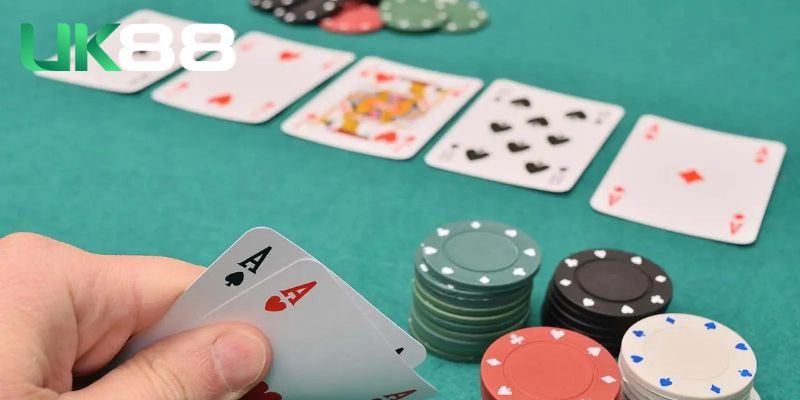 Luật All In Poker ảnh hưởng thế nào đến quyết định của người chơi